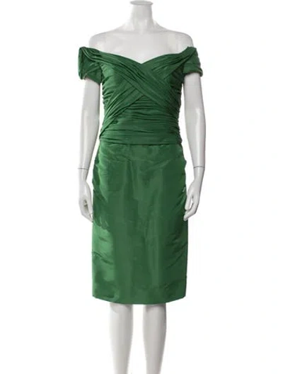 Pre-owned Carolina Herrera Silk Knee-length Dress W/ Tags In Green