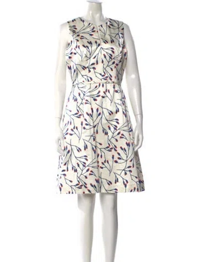 Pre-owned Carolina Herrera Silk Knee-length Dress In White