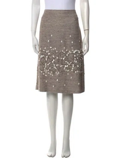 Pre-owned Carolina Herrera Silk Knee-length Skirt In Neutral