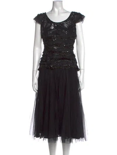 Pre-owned Carolina Herrera Silk Midi Length Dress In Black