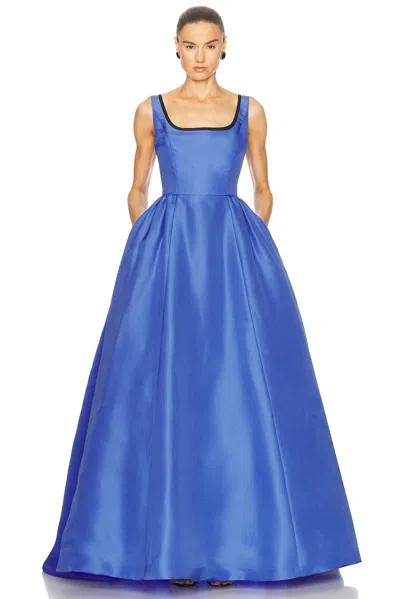 CAROLINA HERRERA SLEEVELESS SCOOPNECK GOWN