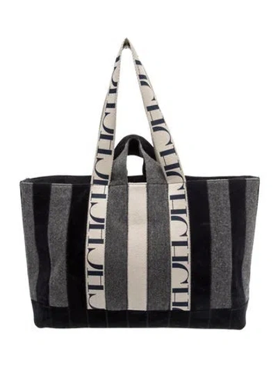 Pre-owned Carolina Herrera Suede Shoulder Bag In Blue