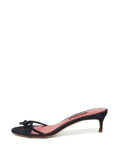 Pre-owned Carolina Herrera Vintage Bow-detail Suede Sandals In Black