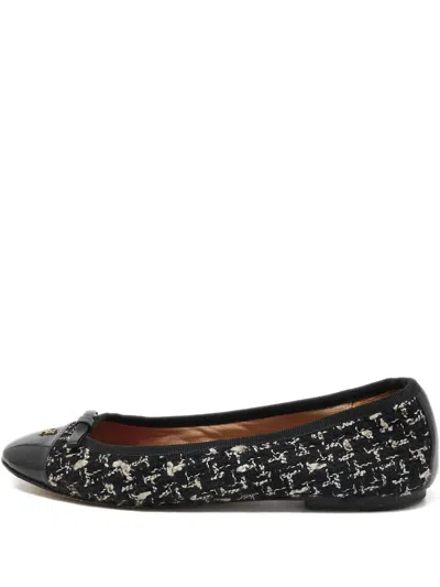 Pre-owned Carolina Herrera Vintage Tweed Ballet Flats In Black