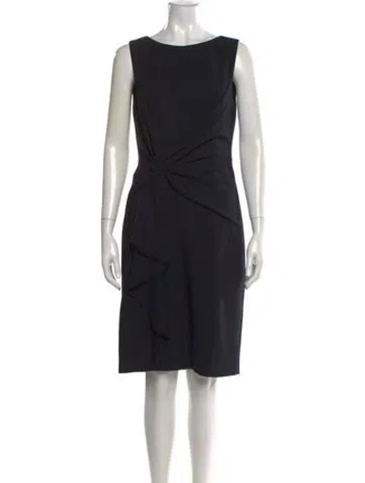Pre-owned Carolina Herrera Virgin Wool Knee-length Dress In Black