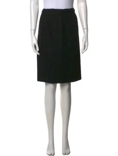 Pre-owned Carolina Herrera Virgin Wool Knee-length Skirt In Black