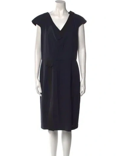 Pre-owned Carolina Herrera Virgin Wool Midi Length Dress In Blue