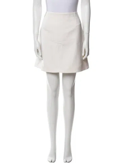 Pre-owned Carolina Herrera Virgin Wool Mini Skirt In White