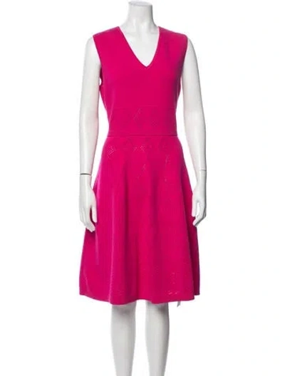 Pre-owned Carolina Herrera V-neck Knee-length Dress In Pink