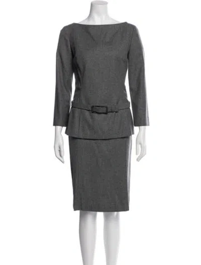Pre-owned Carolina Herrera Wool Cutout Accent Skirt Set In Gray