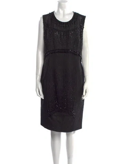 Pre-owned Carolina Herrera Wool Knee-length Dress In Black