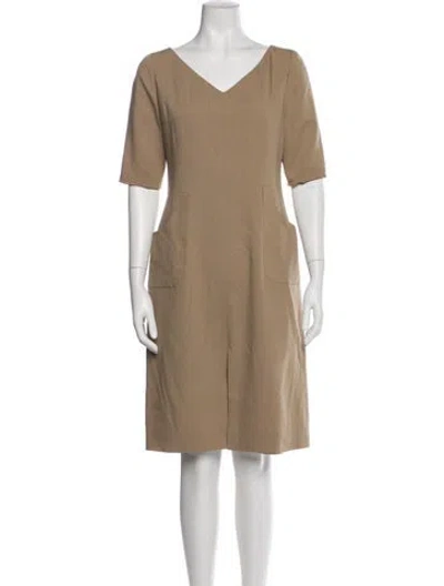 Pre-owned Carolina Herrera Wool Knee-length Dress In Neutral