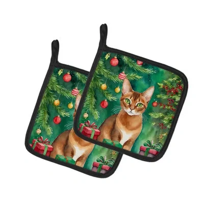Caroline's Treasures Abyssinian Cat By The Christmas Tree Pair Of Pot Holders In Multicolor