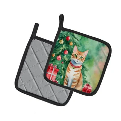 Caroline's Treasures Arabian Mau Cat By The Christmas Tree Pair Of Pot Holders In Multicolor