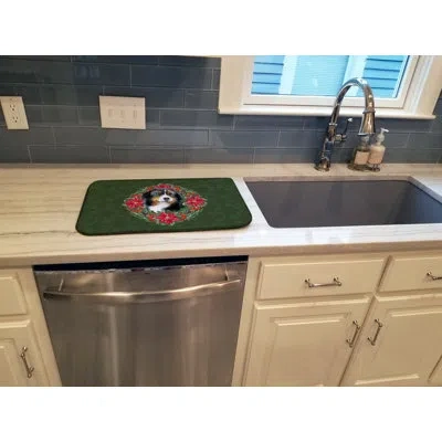 Caroline's Treasures Bernese Mountain Dog Poinsetta Wreath Drying Mat In Green