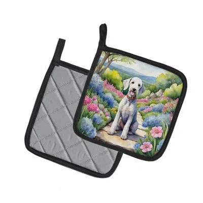 Caroline's Treasures Floral Polyester Potholder Set In Multicolor