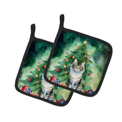 Caroline's Treasures La Perm Cat By The Christmas Tree Pair Of Pot Holders In Multicolor