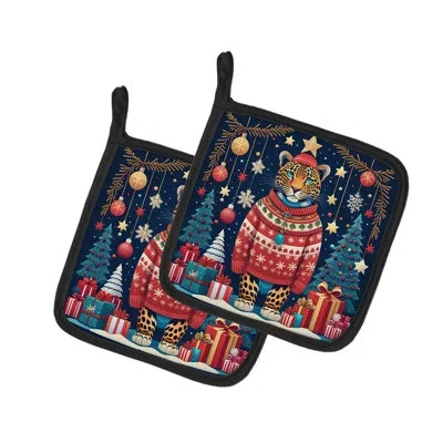 Caroline's Treasures Leopard Christmas Pair Of Pot Holders In Multicolor