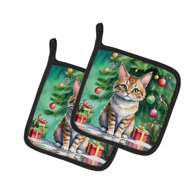 Caroline's Treasures Pixie Bob Cat By The Christmas Tree Pair Of Pot Holders In Multicolor