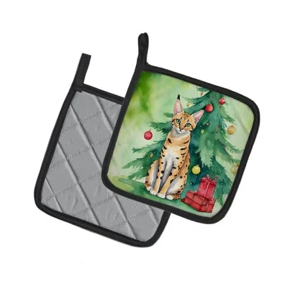 Caroline's Treasures Serengeti Cat By The Christmas Tree Pair Of Pot Holders In Multicolor