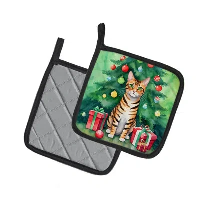Caroline's Treasures Toyger Cat By The Christmas Tree Pair Of Pot Holders In Multicolor