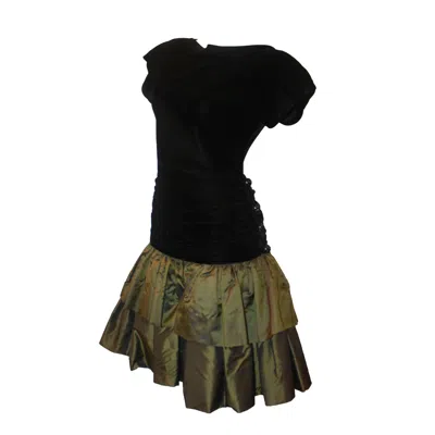 Pre-owned Carolyne Roehm 1980's Black Velvet Dress With Olive Ruffle Bottom - 4