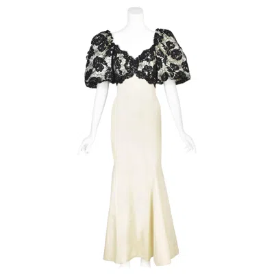 Pre-owned Carolyne Roehm 1980s Phyllis Newman Ivory Silk And Lace Mermaid Gown, Attributed  In White