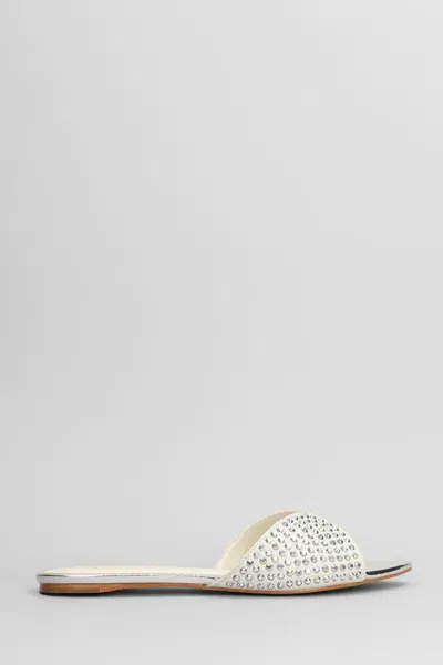 Carrano Flats In White