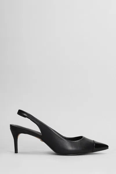 Carrano Pumps In Black