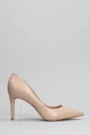 Carrano Pumps In Brown