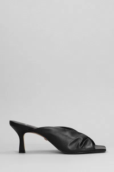 Carrano Slipper-mule In Black