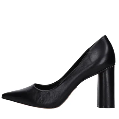 Carrano With Heel In Black