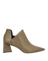 Carrano Woman Ankle Boots Military Green Size 9 Leather