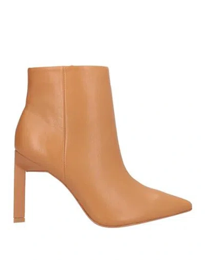 Carrano Woman Ankle Boots Tan Size 6 Leather