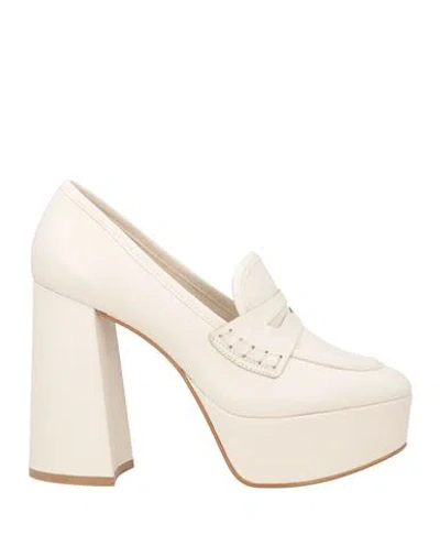 Carrano Woman Loafers Ivory Size 7 Leather In White