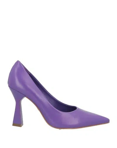 Carrano Woman Pumps Purple Size 7 Leather