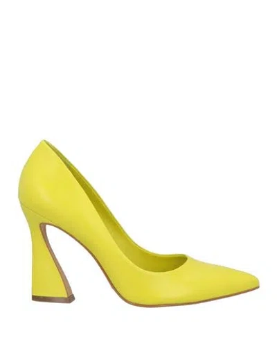 Carrano Woman Pumps Yellow Size 7 Leather