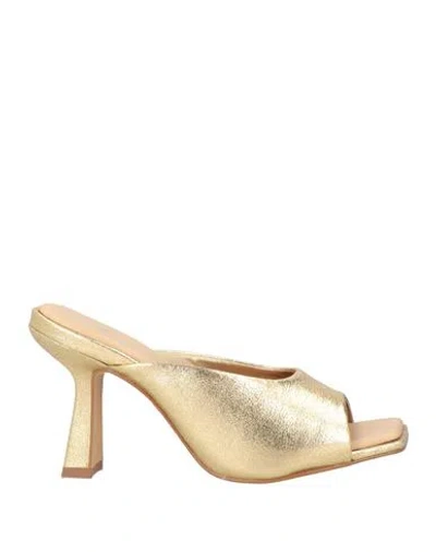 Carrano Woman Sandals Gold Size 5 Leather