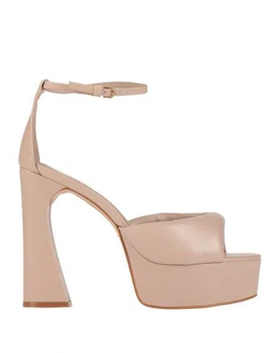 Carrano Woman Sandals Light Brown Size 8 Leather In Beige