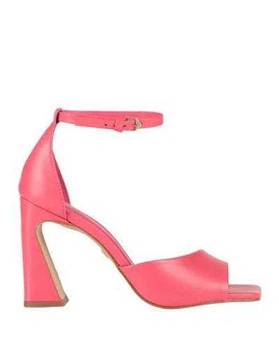 Carrano Woman Sandals Magenta Size 7 Leather