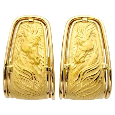 Pre-owned Carrera Y Carrera Horse Motif Wide J-hoop Earrings In 18 Karat Yellow Gold