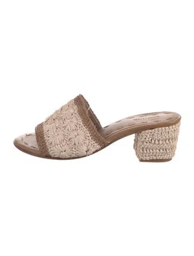 Pre-owned Carrie Forbes Raffia Patterned Slides In Neutral
