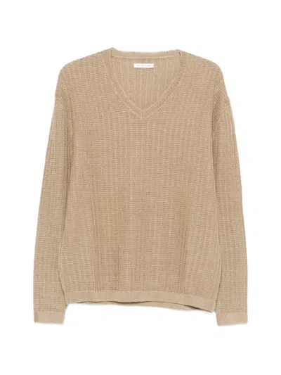 Carter Young V-neck Sweater In Neutral