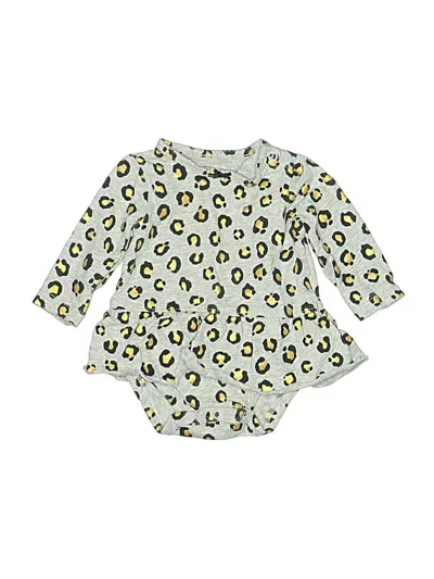 Pre-owned Carter's Babies' Dress In Yellow
