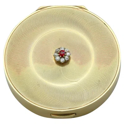 Pre-owned Cartier George Vi 9 Carat Yellow Gold Ruby And Diamond Powder/mirror Compact By