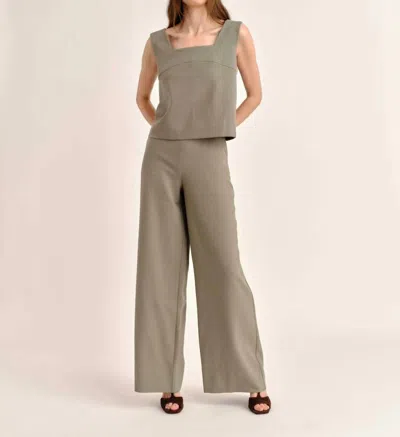 Cartolina Nantucket James Top In Moss In Green