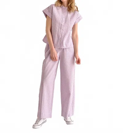 Cartolina Nantucket Margo Short Sleeve Shirt In Wisteria In Pink