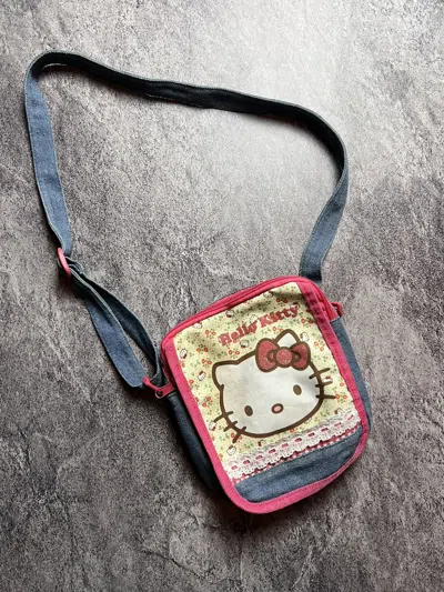 Pre-owned Cartoon Network Y2k Hello Kitty Cute Archival Denim Japan Style Shoulder Bag In Blue
