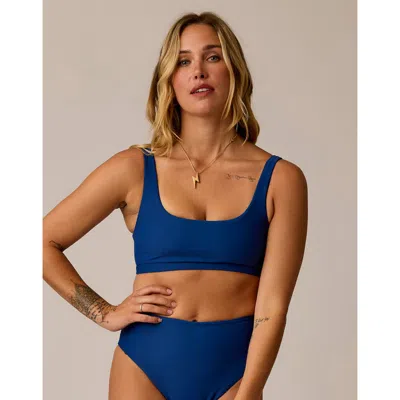 Carve Designs Korbyn Compression Top D-dd Cup In Blue