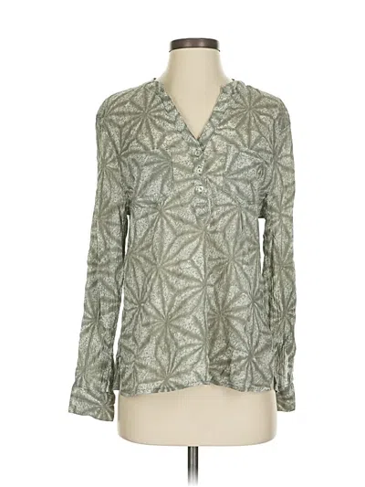 Pre-owned Carve Designs Long Sleeve Blouse In Green